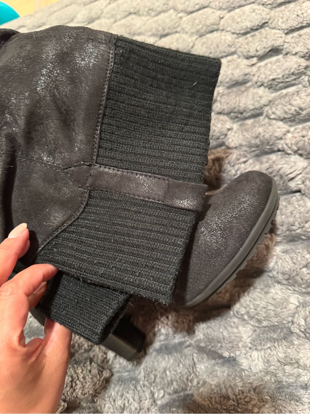 AEROSOLES Black Knit-Cuff Ankle Boots